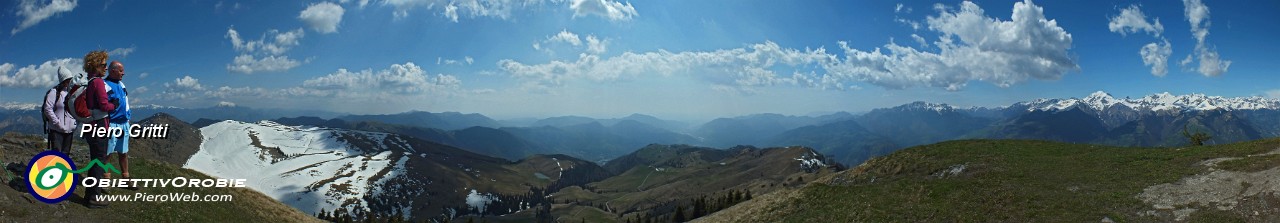 57 Dal Formico vista verso Val Gandino, bassa Val Seriana e pianura.jpg